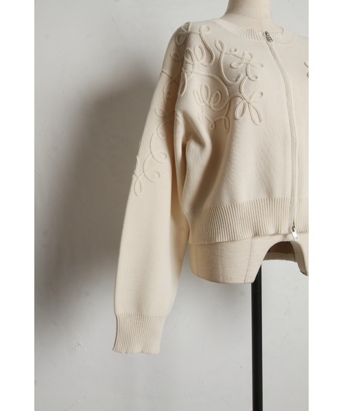 &. NOSTALGIA（アンドドットノスタルジア）の「【ZOZO限定】コード刺繍Wジップニットカーデ（カーディガン/ボレロ・レディース・ブラック/アイボリー/チャコールグレー/ベージュ/ピンク・M）」の14枚目の写真