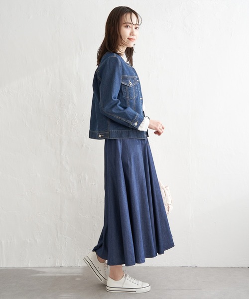 ikka（イッカ）の「【雑誌InRed4月号掲載】ストレッチノーカラーGジャン【親子コーデ】（デニムジャケット・レディース・ネイビー/ブラック/ブルー・M/L/S）」の12枚目の写真