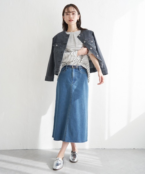 ikka（イッカ）の「【雑誌InRed4月号掲載】ストレッチノーカラーGジャン【親子コーデ】（デニムジャケット・レディース・ネイビー/ブラック/ブルー・M/L/S）」の4枚目の写真