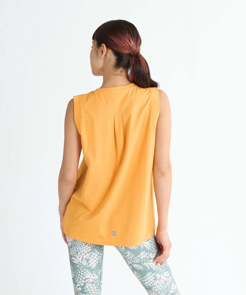 ROXY(ロキシー)の「TAP THE TALENT /ロキシーロゴ袖口デザインタンクトップ(タンクトップ・レディース・ホワイト/ブラック/オレンジ・SMALL/MEDIUM/LARGE)」の4枚目の写真