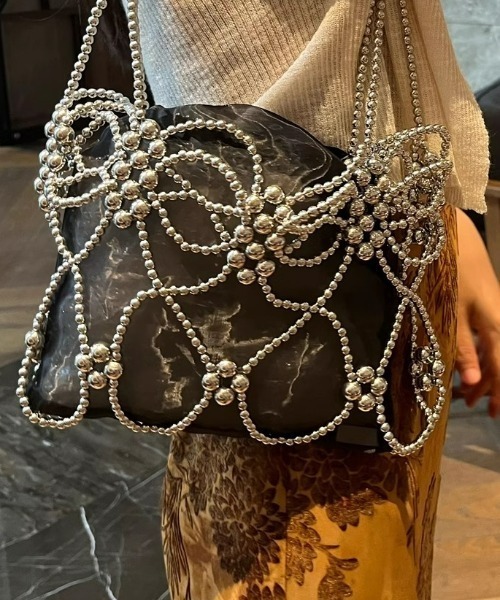 花柄ビーズバック ampm（エーエムピーエム）の「【ampm】花柄モチーフビーズ編み