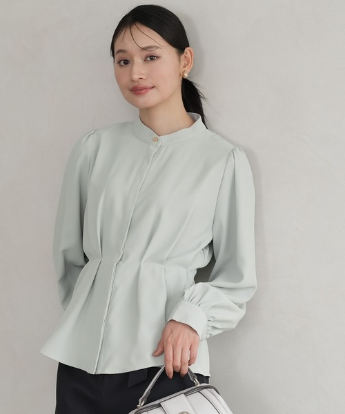 TRUDEA(トルディア)の「タックぺプラムブラウス(シャツ/ブラウス・レディース・グリーン/ライトグレー/ブラック・MEDIUM)」の4枚目の写真