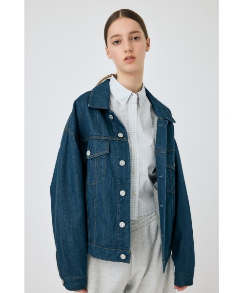 MOUSSY（マウジー）の「TINTED DENIM ジャケット（デニムジャケット・レディース・ライトブルー/ブルー・FREE）」の3枚目の写真