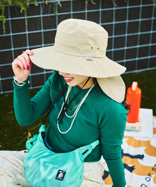 KiU(キウ)の「KiU×FREAK'S STORE/キウ×フリークスストア 別注 UV&RAIN PROTECT HAT プロテクト ハット(ハット・メンズ・ベージュ/ブラック・ONE SIZE)」の8枚目の写真