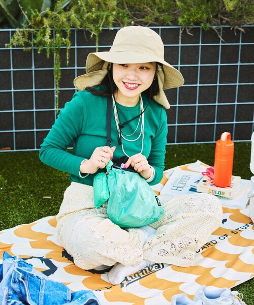 KiU(キウ)の「KiU×FREAK'S STORE/キウ×フリークスストア 別注 UV&RAIN PROTECT HAT プロテクト ハット(ハット・メンズ・ベージュ/ブラック・ONE SIZE)」の9枚目の写真