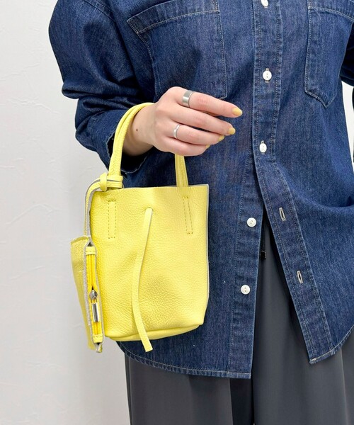 fredy emue（フレディエミュ）の「【MARLON FIRENZE/マーロン フィレンツェ】ストラップ＆ポーチ付きミニトートバッグ（ショルダーバッグ・レディース・アイボリー/ブラック/イエロー・FREE）」の11枚目の写真