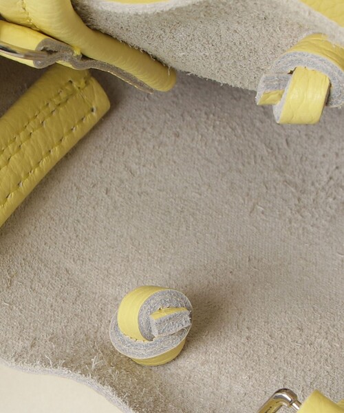 fredy emue（フレディエミュ）の「【MARLON FIRENZE/マーロン フィレンツェ】ストラップ＆ポーチ付きミニトートバッグ（ショルダーバッグ・レディース・アイボリー/ブラック/イエロー・FREE）」の14枚目の写真