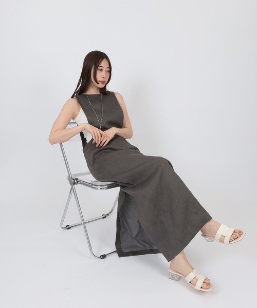 SUWDEE(スーディー)の「linen tight jumper skirt(ジャンパースカート・レディース・グレー・FREE)」の2枚目の写真