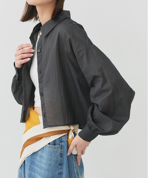 ad thie（アドティエ）の「シアーワッシャー ショート丈シャツ（シャツ/ブラウス・レディース・ピンク/ライトグリーン/ライトブルー/ブラック/オフホワイト・FREE）」の3枚目の写真