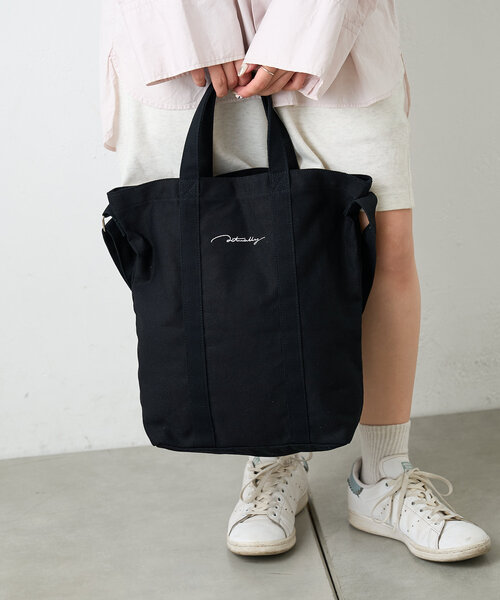 BIRTHDAY BAR(バースデイバー)の「Actually キャンバス2WAYショルダーバッグ(トートバッグ・レディース・ホワイト系その他/ベージュ/ブラック/ライトグレー・0)」の11枚目の写真