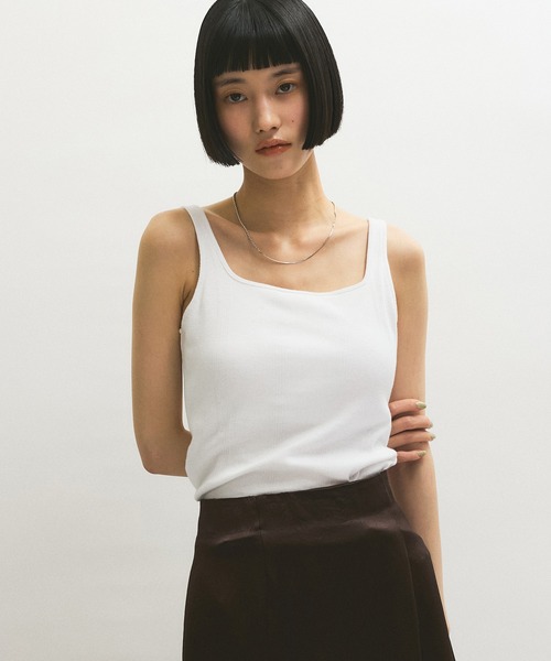 ADAM ET ROPÉ FEMME(アダム エ ロペ ファム) トップス (ブラック