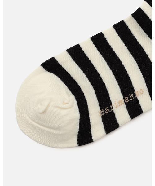 marimekko(マリメッコ)の「【kioski】Kasvaa Tasaraita Unikko / socks(ソックス/靴下・レディース・ブラック×ホワイト・34/37/40/43)」の5枚目の写真