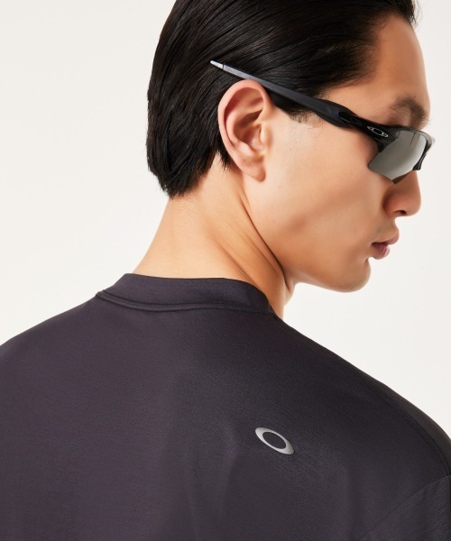 OAKLEY(オークリー)の「OAKLEY Fgl Scratch Tee 5.0(オークリー Fgl スクラッチ ティー 5.0)(Tシャツ/カットソー・メンズ・グリーン系/ブラック系/プラム/ホワイト系・SMALL/MEDIUM/LARGE)」の20枚目の写真