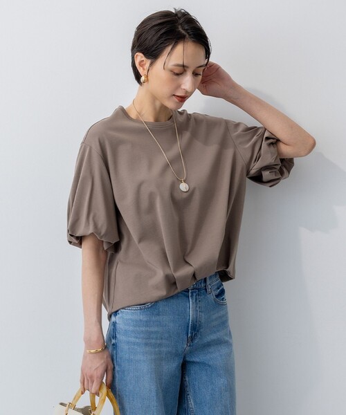23区 S(ニジュウサンクチイサイサイズ)の「【WEB&一部店舗限定/接触冷感】ツイストコットンプレーティング バルーンスリーブ カットソー(Tシャツ/カットソー・レディース・ブラウン系/グレー系/ブラック系・32)」の3枚目の写真