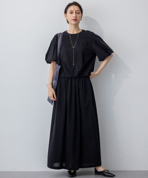 23区 S(ニジュウサンクチイサイサイズ)の「【WEB&一部店舗限定/接触冷感】ツイストコットンプレーティング バルーンスリーブ カットソー(Tシャツ/カットソー・レディース・ブラウン系/グレー系/ブラック系・32)」の6枚目の写真