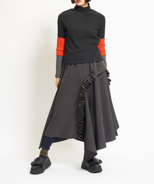 gomme（ゴム）の「ドレープツイル　フリルスカート（スカート・レディース・チャコールグレー/ブラック・MEDIUM）」の4枚目の写真