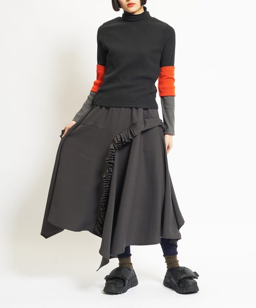 gomme（ゴム）の「ドレープツイル　フリルスカート（スカート・レディース・チャコールグレー/ブラック・MEDIUM）」の5枚目の写真