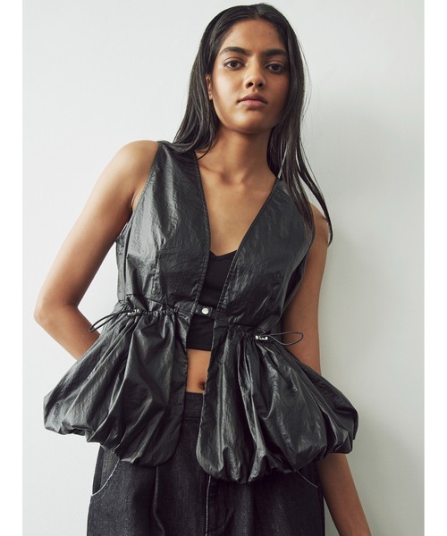 SORIN(ソリン )の「Metalic Taffta Balloon Short Vest(ベスト・レディース・シルバー/ブラック・38)」の3枚目の写真