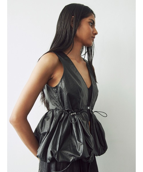 SORIN(ソリン )の「Metalic Taffta Balloon Short Vest(ベスト・レディース・シルバー/ブラック・38)」の4枚目の写真
