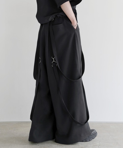 バン様 スーパーワイドサスペンダーパンツ（その他パンツ）｜LILL（リル）の