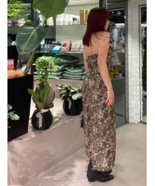 LAGUA GEM(ラグアジェム)の「HALTER NECK CUP ワンピース(ワンピース・レディース・カーキ/ベージュ・SMALL/MEDIUM)」の22枚目の写真