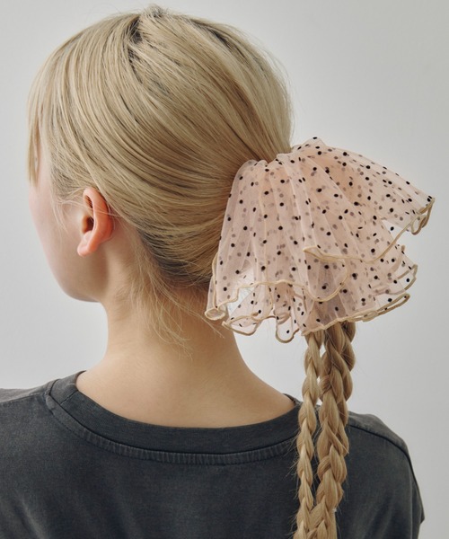 ベージュ フリルヘアクリップ j-jec-mkk-4181_3.jpg