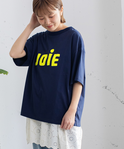 POU DOU DOU(プードゥドゥ)の「JOiE ロゴプリントTシャツ(Tシャツ/カットソー・レディース・オフホワイト/キナリ/ネイビー・M)」の3枚目の写真