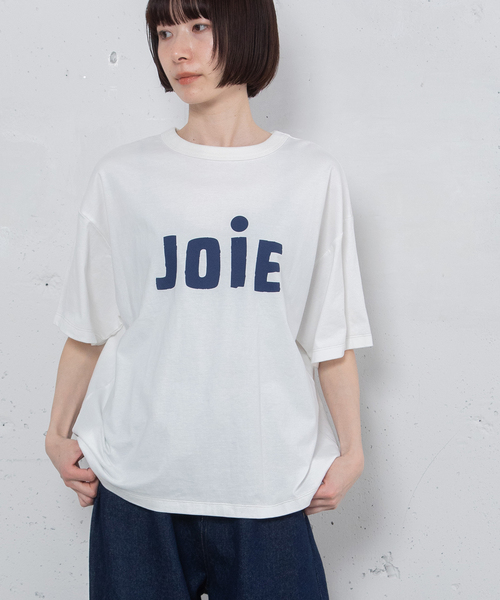POU DOU DOU(プードゥドゥ)の「JOiE ロゴプリントTシャツ(Tシャツ/カットソー・レディース・オフホワイト/キナリ/ネイビー・M)」の1枚目の写真