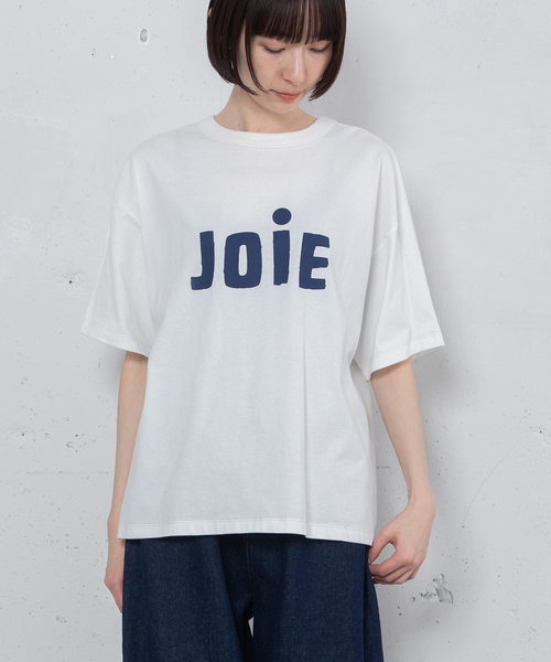 POU DOU DOU(プードゥドゥ)の「JOiE ロゴプリントTシャツ(Tシャツ/カットソー・レディース・オフホワイト/キナリ/ネイビー・M)」の5枚目の写真