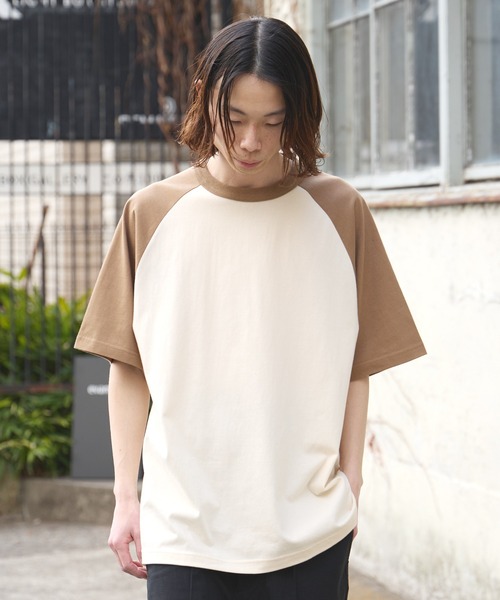 United Athle(ユナイテッドアスレ)の「5.6オンス ラグランスリーブTシャツ / 2トーン 2026年 夏 夏服(Tシャツ/カットソー・メンズ・ブラック/スミクロ/キャメル/グリーン/ブルー/パープル/オリーブ・XL/L/M)」の7枚目の写真