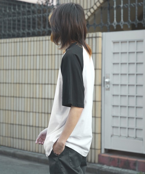 United Athle(ユナイテッドアスレ)の「5.6オンス ラグランスリーブTシャツ / 2トーン 2026年 夏 夏服(Tシャツ/カットソー・メンズ・ブラック/スミクロ/キャメル/グリーン/ブルー/パープル/オリーブ・XL/L/M)」の12枚目の写真