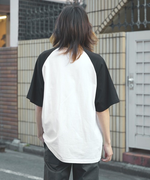 United Athle(ユナイテッドアスレ)の「5.6オンス ラグランスリーブTシャツ / 2トーン 2026年 夏 夏服(Tシャツ/カットソー・メンズ・ブラック/スミクロ/キャメル/グリーン/ブルー/パープル/オリーブ・XL/L/M)」の13枚目の写真
