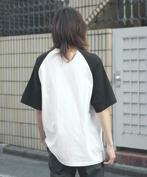 United Athle(ユナイテッドアスレ)の「5.6オンス ラグランスリーブTシャツ / 2トーン 2026年 夏 夏服(Tシャツ/カットソー・メンズ・ブラック/スミクロ/キャメル/グリーン/ブルー/パープル/オリーブ・XL/L/M)」の9枚目の写真