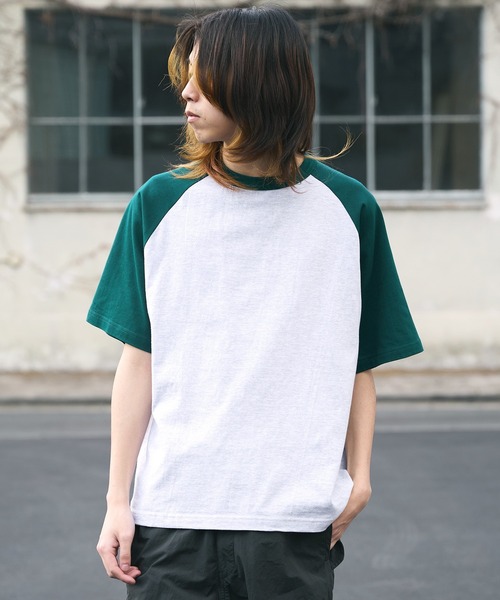 United Athle(ユナイテッドアスレ)の「5.6オンス ラグランスリーブTシャツ / 2トーン 2026年 夏 夏服(Tシャツ/カットソー・メンズ・ブラック/スミクロ/キャメル/グリーン/ブルー/パープル/オリーブ・XL/L/M)」の14枚目の写真