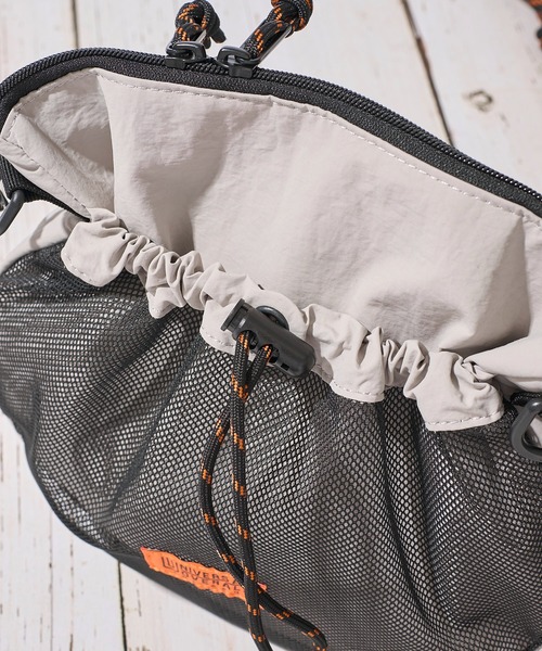 UNIVERSAL OVERALL(ユニバーサルオーバーオール)の「【UNIVERSAL OVERALL】FRONT MESH SHOULDER BAG / フロントメッシュショルダーバッグ(ショルダーバッグ・レディース・モカ/オレンジ/ライトグレー/ブラック/グレイッシュベージュ/ブルー・FREE)」の16枚目の写真