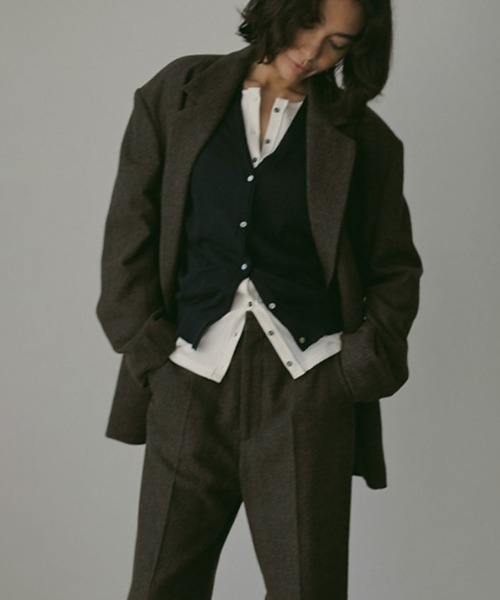 ETRE TOKYO（エトレトウキョウ）の「コットンリネンハイゲージニットベスト（ベスト・レディース・ベージュ/ネイビー・FREE）」の8枚目の写真