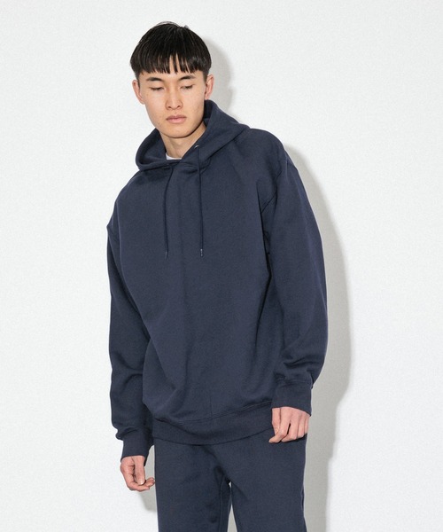 Knuu(ヌウ)の「Heavy Hooded Sweatshirt - Seam Pocket(パーカー・メンズ・ヘザーグレー/ブラック/ホワイト/ネイビー/ダークネイビー/ブラウン/マルーン・X-SMALL/SMALL/MEDIUM/LARGE/X-LARGE/XX-LARGE)」の5枚目の写真