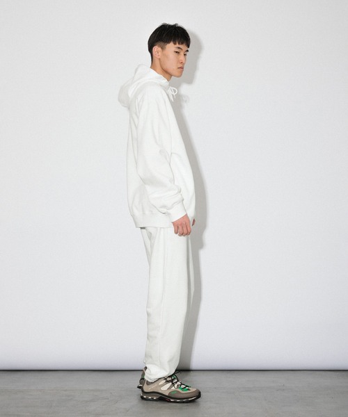Knuu(ヌウ)の「Heavy Hooded Sweatshirt - Seam Pocket(パーカー・メンズ・ヘザーグレー/ブラック/ホワイト/ネイビー/ダークネイビー/ブラウン/マルーン・X-SMALL/SMALL/MEDIUM/LARGE/X-LARGE/XX-LARGE)」の14枚目の写真