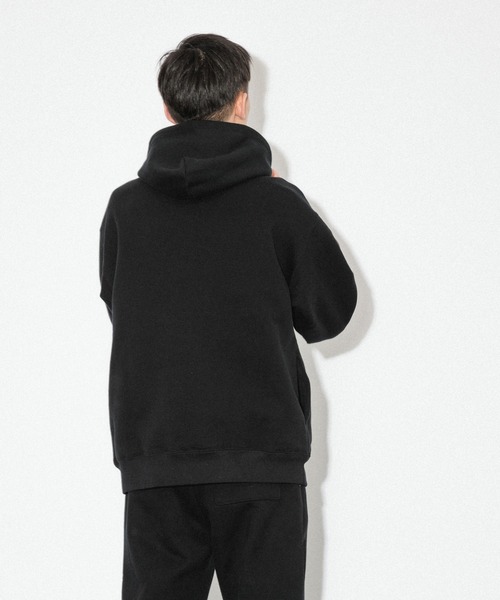 Knuu(ヌウ)の「Heavy Hooded Sweatshirt - Seam Pocket(パーカー・メンズ・ヘザーグレー/ブラック/ホワイト/ネイビー/ダークネイビー/ブラウン/マルーン・X-SMALL/SMALL/MEDIUM/LARGE/X-LARGE/XX-LARGE)」の20枚目の写真