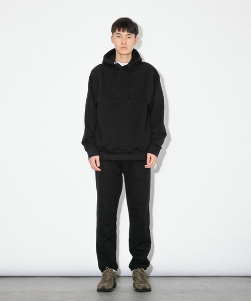 Knuu(ヌウ)の「Heavy Hooded Sweatshirt - Seam Pocket(パーカー・メンズ・ヘザーグレー/ブラック/ホワイト/ネイビー/ダークネイビー/ブラウン/マルーン・X-SMALL/SMALL/MEDIUM/LARGE/X-LARGE/XX-LARGE)」の21枚目の写真