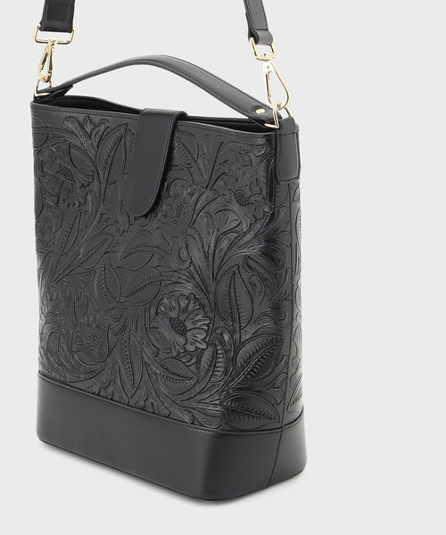 CARVING TRIBES(カービングトライブス)の「Bucketbag(トートバッグ・レディース・ブラック/ブラウン系その他3・FREE)」の6枚目の写真