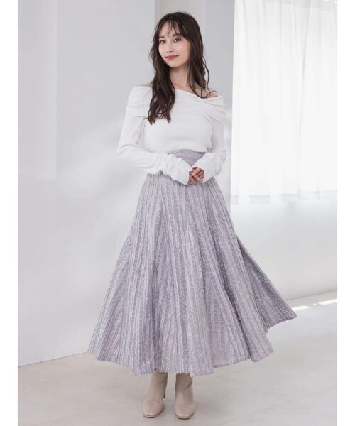 dazzlin（ダズリン）の「シアーボリューミーフレアスカート（スカート・レディース・グレー/オフホワイト/ブラック・SMALL/MEDIUM）」の6枚目の写真