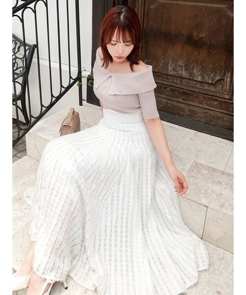 dazzlin（ダズリン）の「シアーボリューミーフレアスカート（スカート・レディース・グレー/オフホワイト/ブラック・SMALL/MEDIUM）」の11枚目の写真