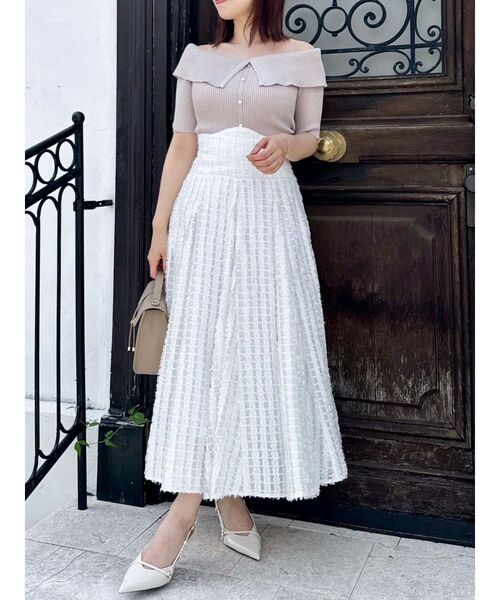 dazzlin（ダズリン）の「シアーボリューミーフレアスカート（スカート・レディース・グレー/オフホワイト/ブラック・SMALL/MEDIUM）」の13枚目の写真