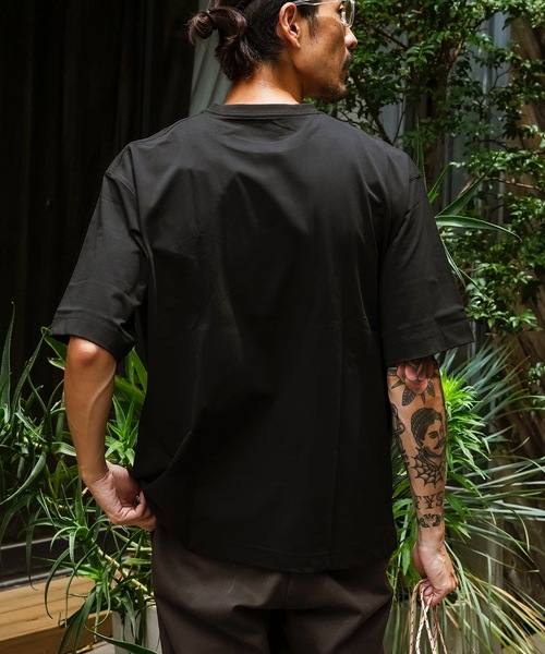 THRASHER(スラッシャー)の「DIAMOND LOGO UTILITY S/S T-SHIRTS Tシャツ ユーティリティー ラッシュガード/スラッシャーワンポイントブランドロゴ水着(Tシャツ/カットソー・メンズ・ブラック×ブルー/ブラック×パープル/ホワイト×ブルー/ホワイト×パープル・MEDIUM/LARGE/X-LARGE)」の21枚目の写真