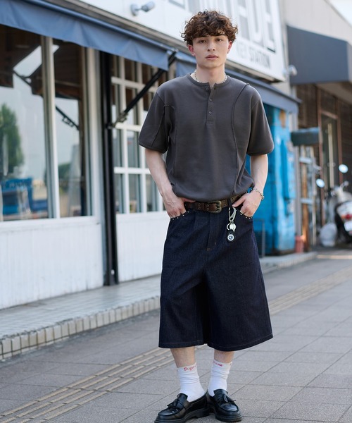 kutir(クティール)の「CONTRAST HENLEY NECK THERMAL TEE/切り替えヘンリーネックサーマルTEE(Tシャツ/カットソー・メンズ・ベージュ/ブラック/チャコールグレー・MEDIUM/LARGE)」の13枚目の写真