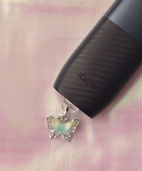 TONE SELECT GOODS(トーンセレクトグッズ)の「【urge select】《Type-C対応》バタフライモチーフ グラデーションカラー コネクターカバー【6色展開】(スマホグッズ・レディース・D/F/E/C/A/B・FREE)」の6枚目の写真