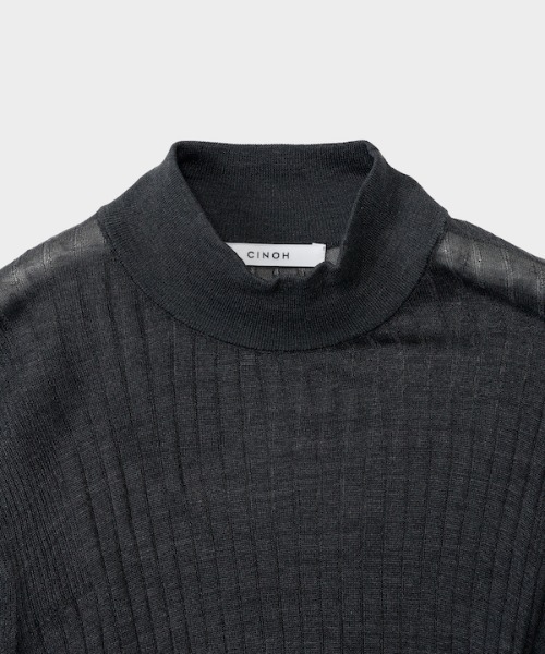 CINOH(チノ)の「SILK BOTTLE NECK TIGHT KNIT(ニット/セーター・レディース・チャコールグレー/ネイビー/ライトグレー・38)」の4枚目の写真