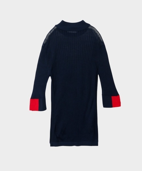 CINOH(チノ)の「SILK BOTTLE NECK TIGHT KNIT(ニット/セーター・レディース・チャコールグレー/ネイビー/ライトグレー・38)」の11枚目の写真