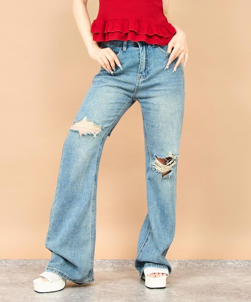 ANAP（アナップ）の「ニーダメージ ヴィンテージ フレアデニム（デニムパンツ・レディース・ブルー・S/M）」の2枚目の写真